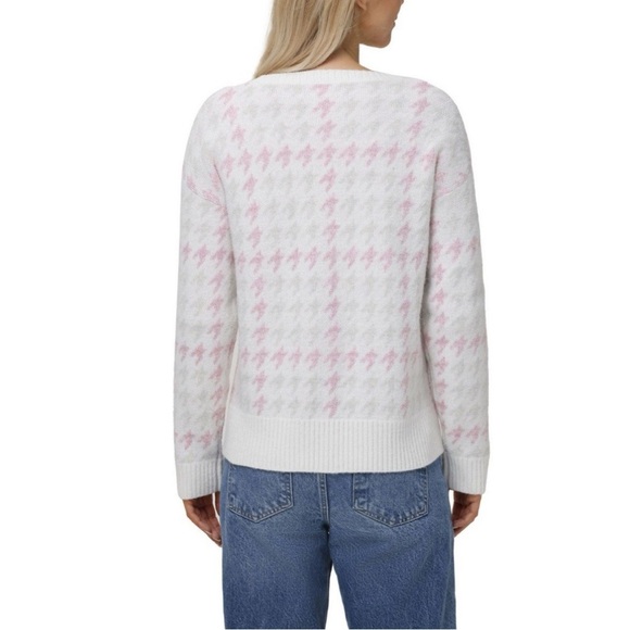 525 Pink and White houndstooth Sweater - Picture 4 of 8